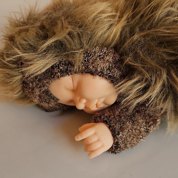 Anne Geddes Brown and Tan Stuffed Animal Plush Toy - Picture 2 of 7